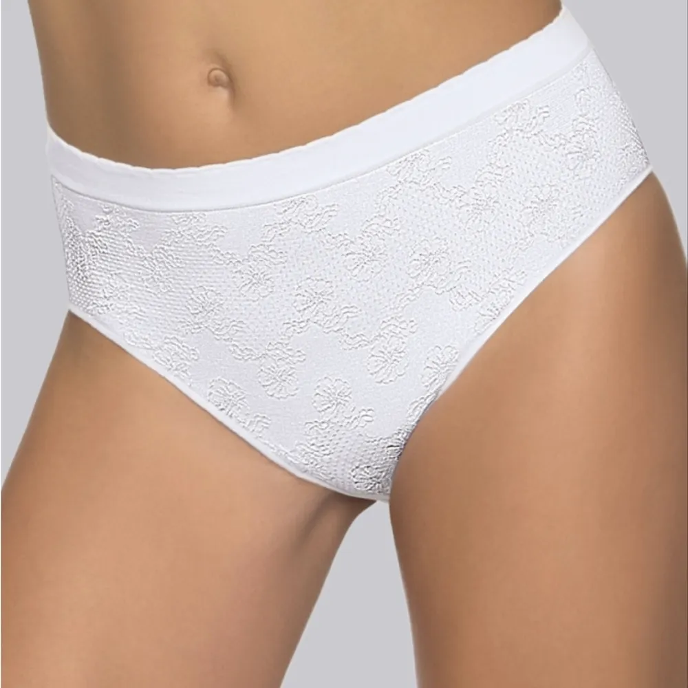 Kelnaitės su šilkiniu efektu ir žakardo raštu 311843