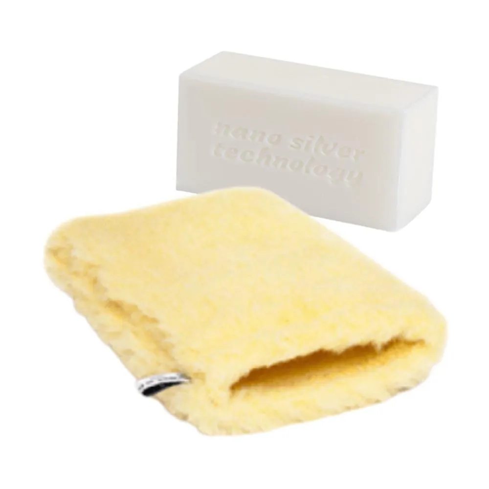 Raypath Nano Silver rinkinys su pilingo pirštine kūnui ir muilu kūnui 100g